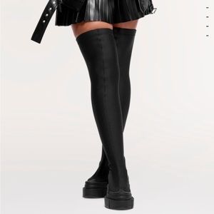 New Ivy Park Super Sleek Long Boots size Women sz 10 /Men SZ 9 / Ivy Noir